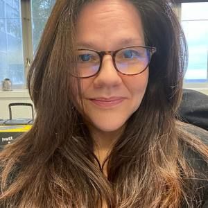 Meet your Posher, Laura